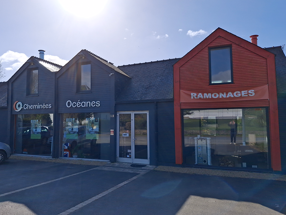 cheminées-océanes-cheminees-poeles-inserts-moelan-sur-mer-magasin