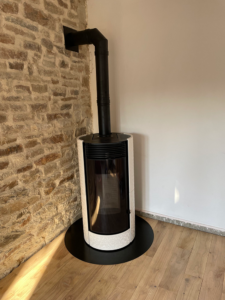 Cheminees-oceanes-vente-installation-poele-bois-granules-quimperle-tregunc-realisation-1