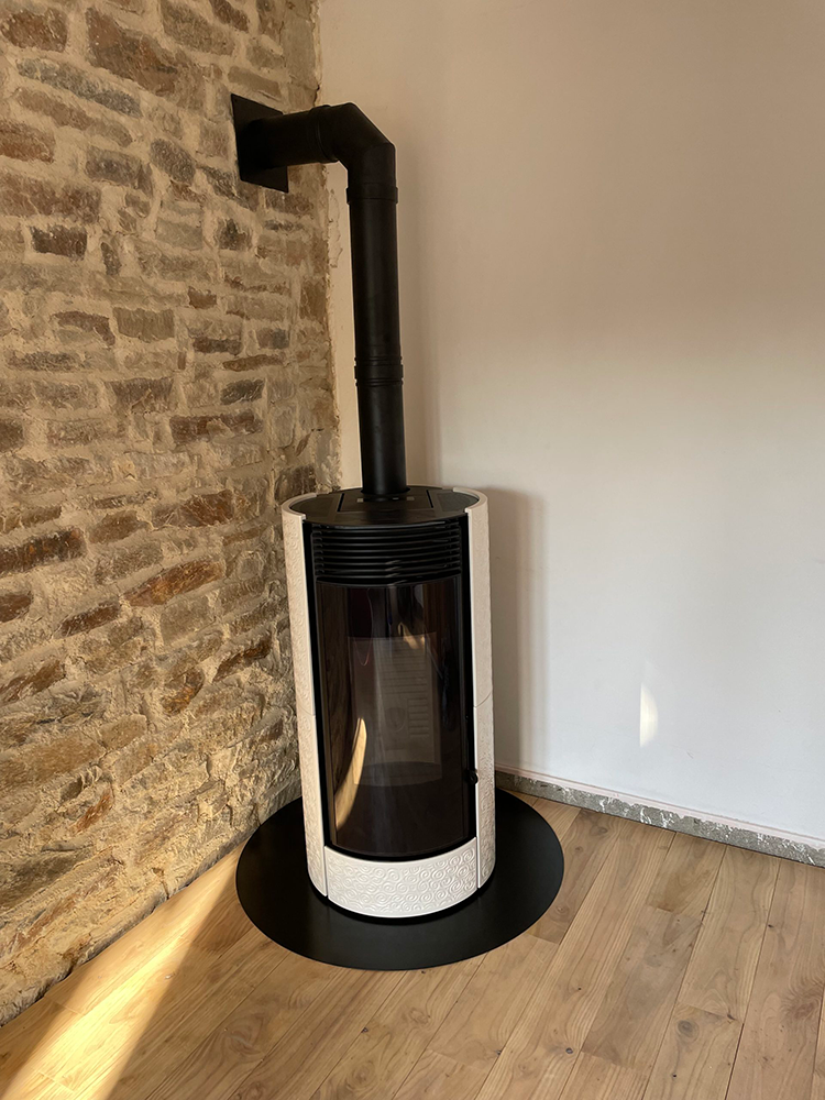 Cheminees-oceanes-vente-installation-poele-bois-granules-quimperle-tregunc-realisation-1
