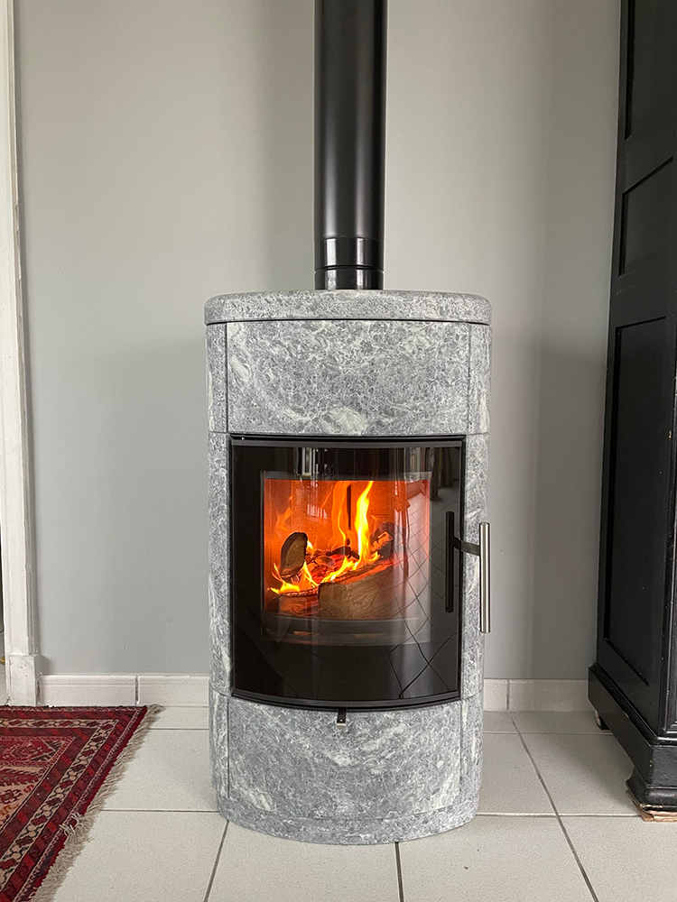 Cheminees-oceanes-vente-installation-poele-bois-granules-quimperle-tregunc-realisation-10