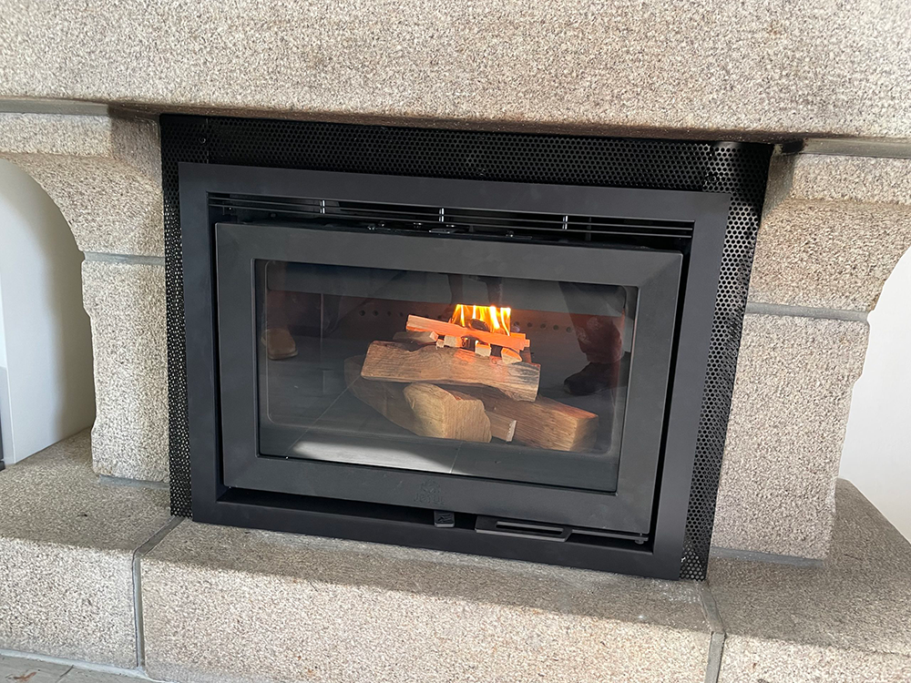 Cheminees-oceanes-vente-installation-poele-bois-granules-quimperle-tregunc-realisation-4