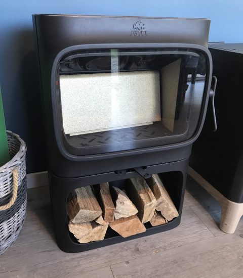 JOTUL F305 RB BUCHER NOIR (1)